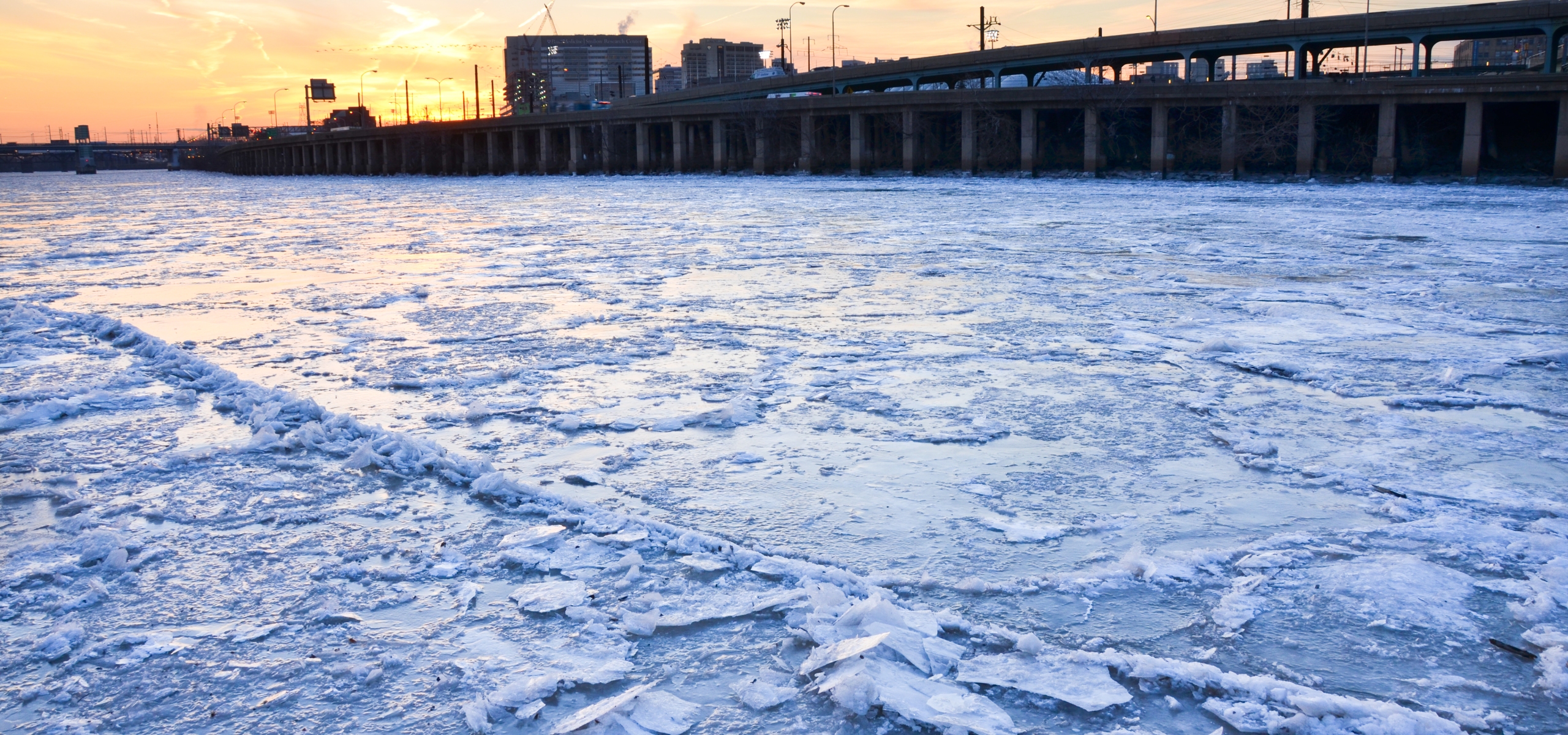 Philadelphia Schuylkill River Frozen